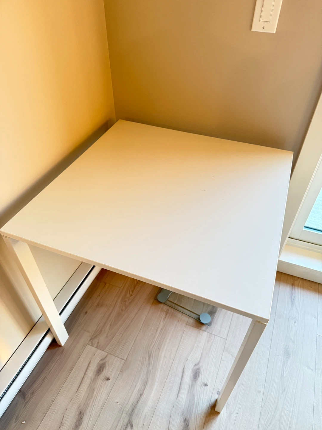 IKEA White Table - photo 2