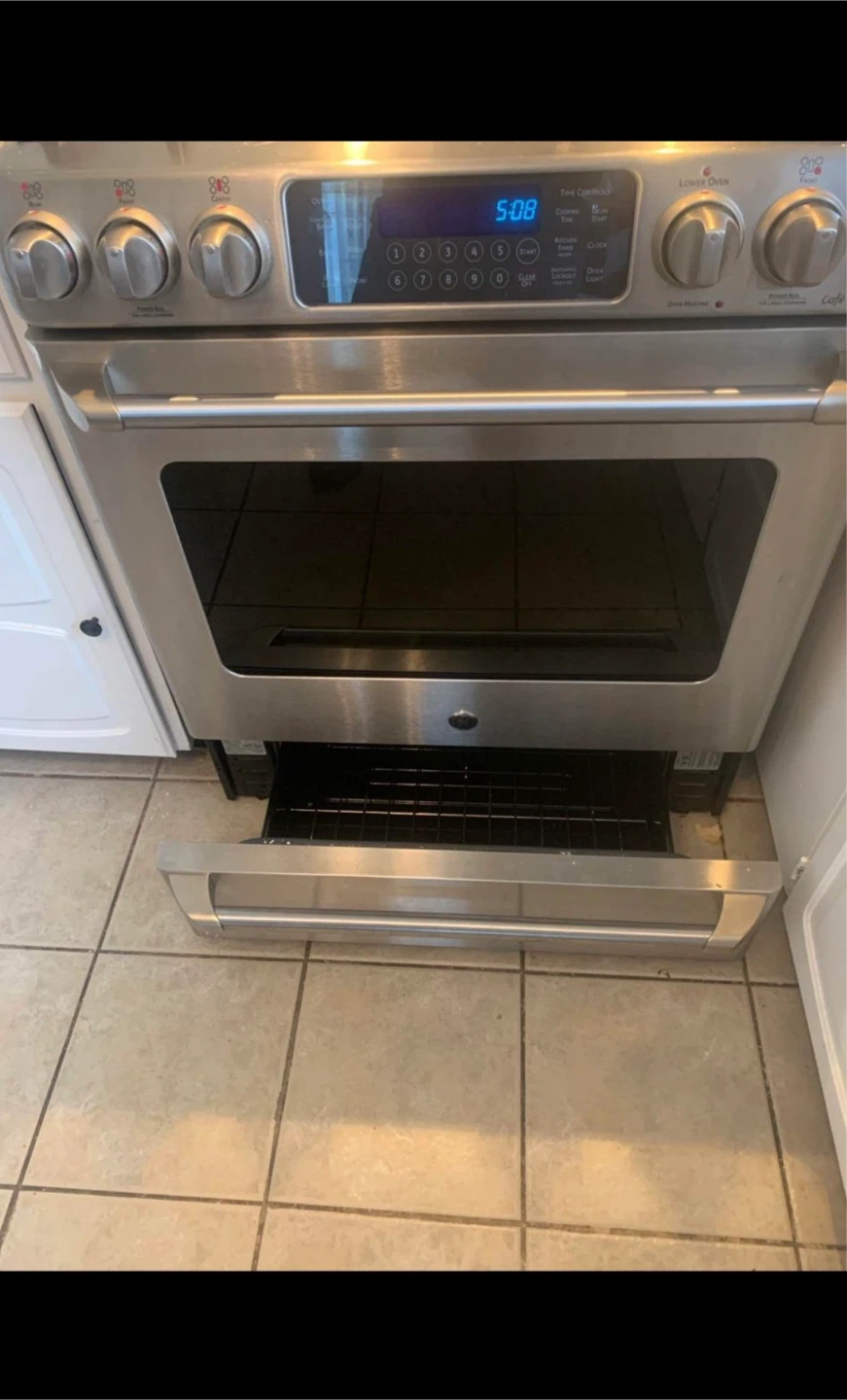 GE Cafe Stainless Steel Gas Range - photo 3