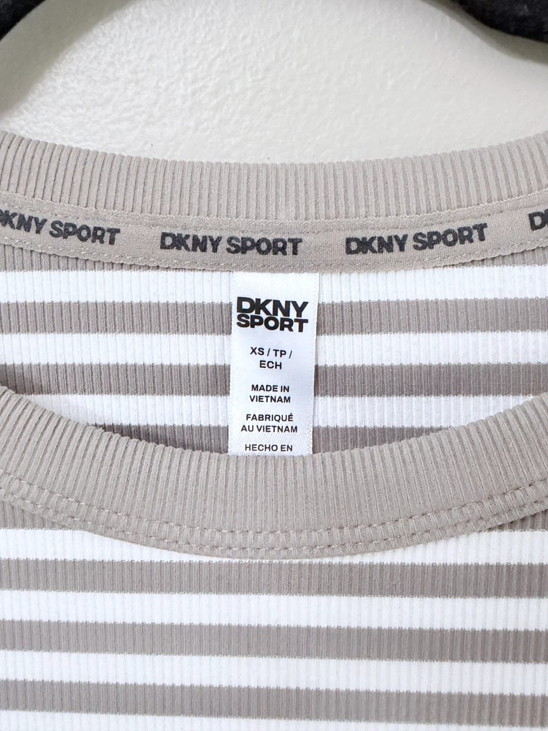 DKNY Sport Striped Ribbed Short Sleeve T-Shirt White/Taupe XS - photo 2