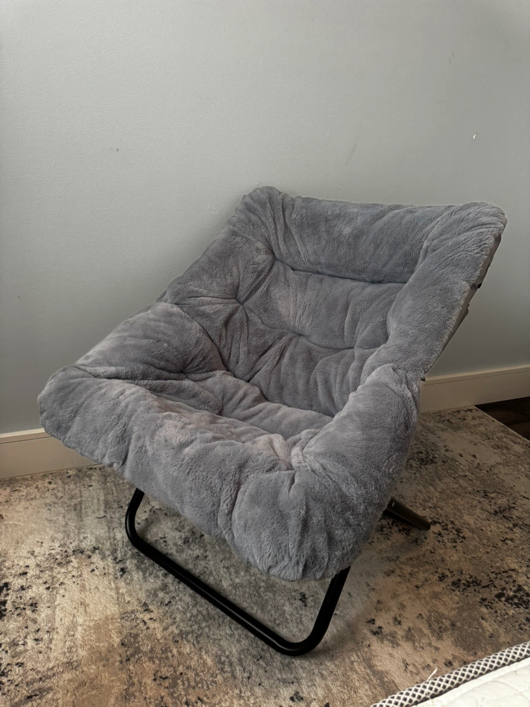 Grey Faux Fur Folding Saucer Chair - photo 2