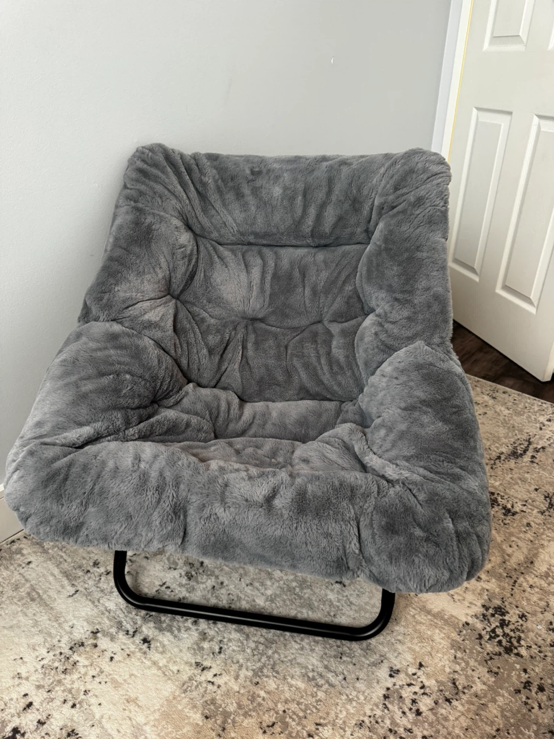 Grey Faux Fur Folding Saucer Chair