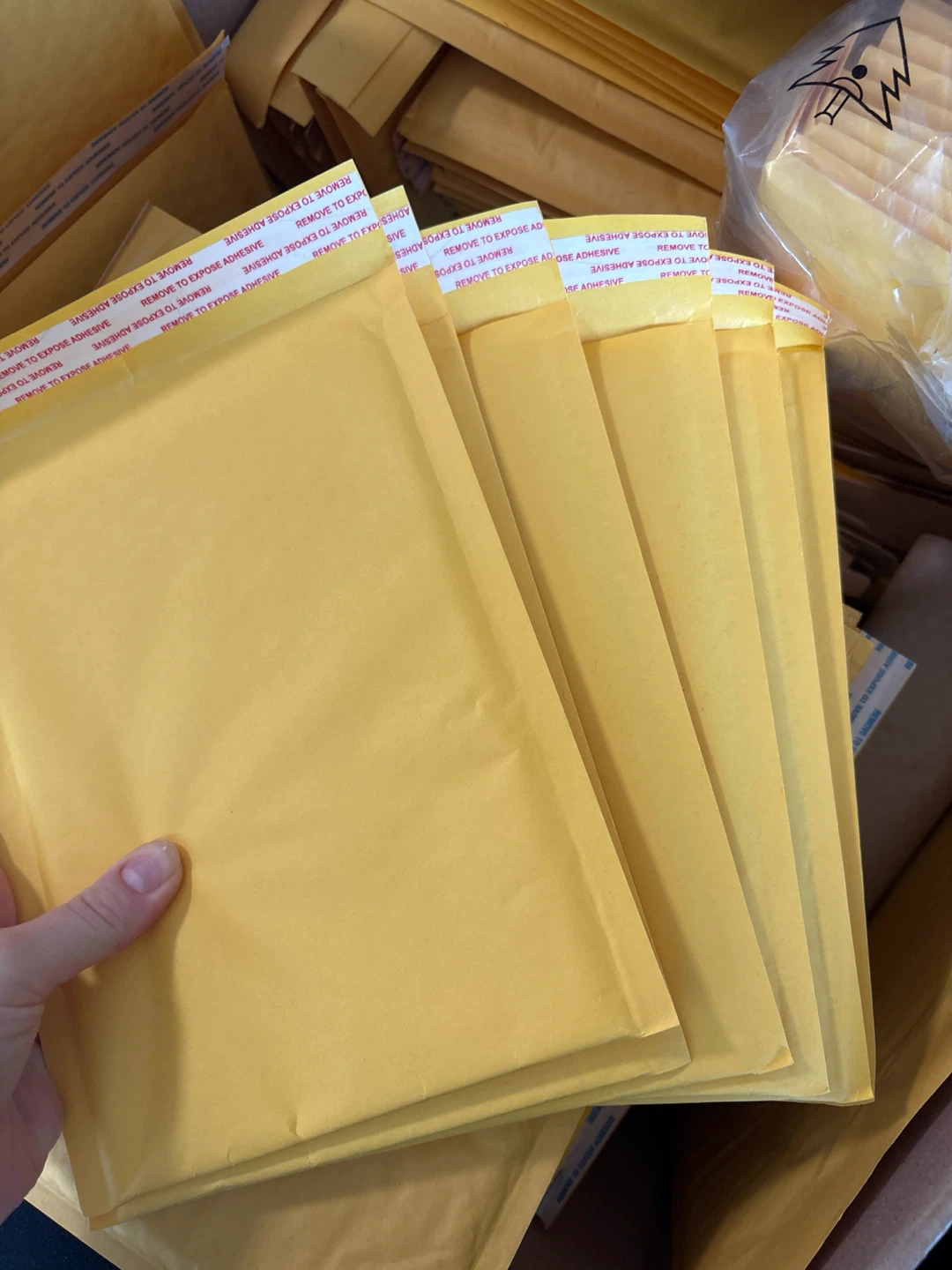 Assorted Shipping Supplies: Boxes & Padded Envelopes - photo 3