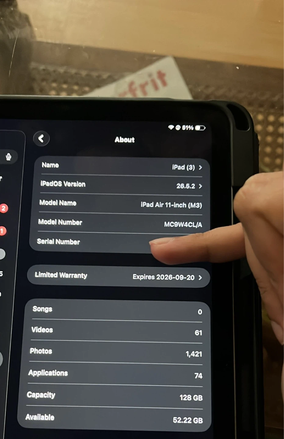 iPad Air 11” M3 128GB Wi-Fi + Case | 97% Battery - photo 3