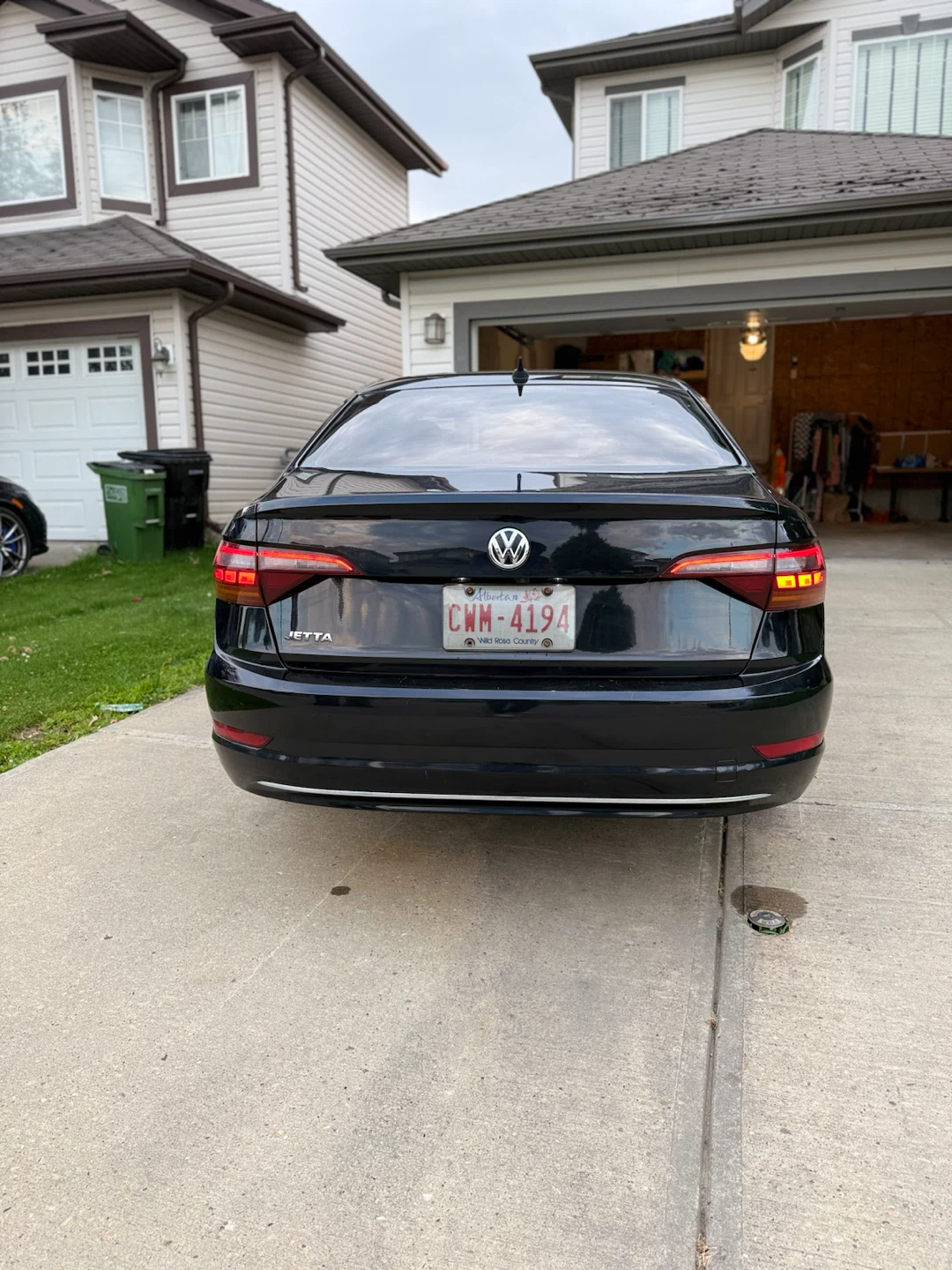 Volkswagen Jetta Sedan - photo 4