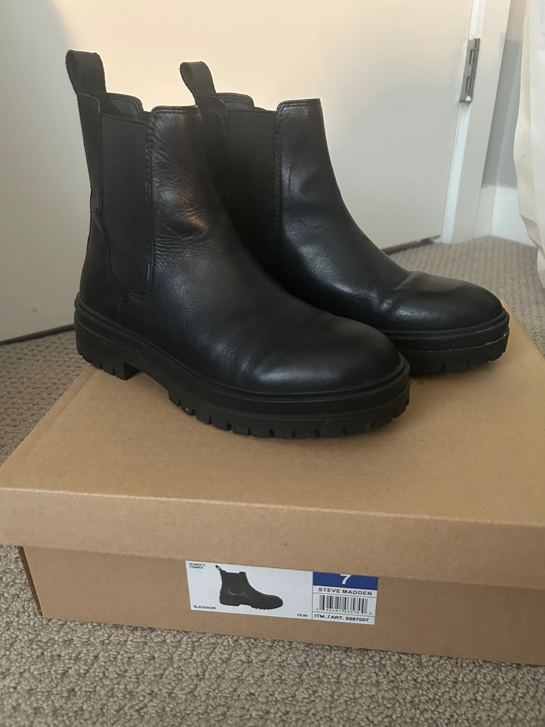 Steve Madden Black Leather Chelsea Boots