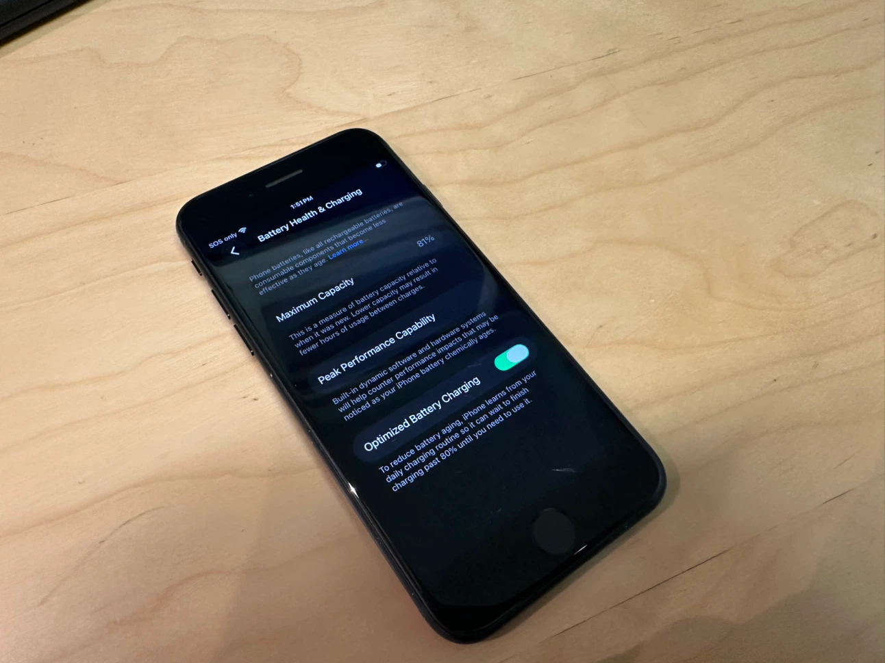 iPhone SE 3rd gen 128GB black - photo 4