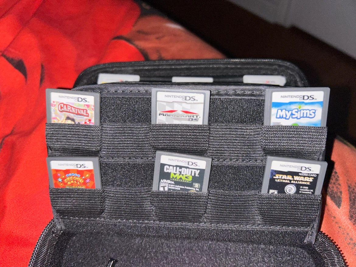 Nintendo 3DS XL Red with Games - photo 3