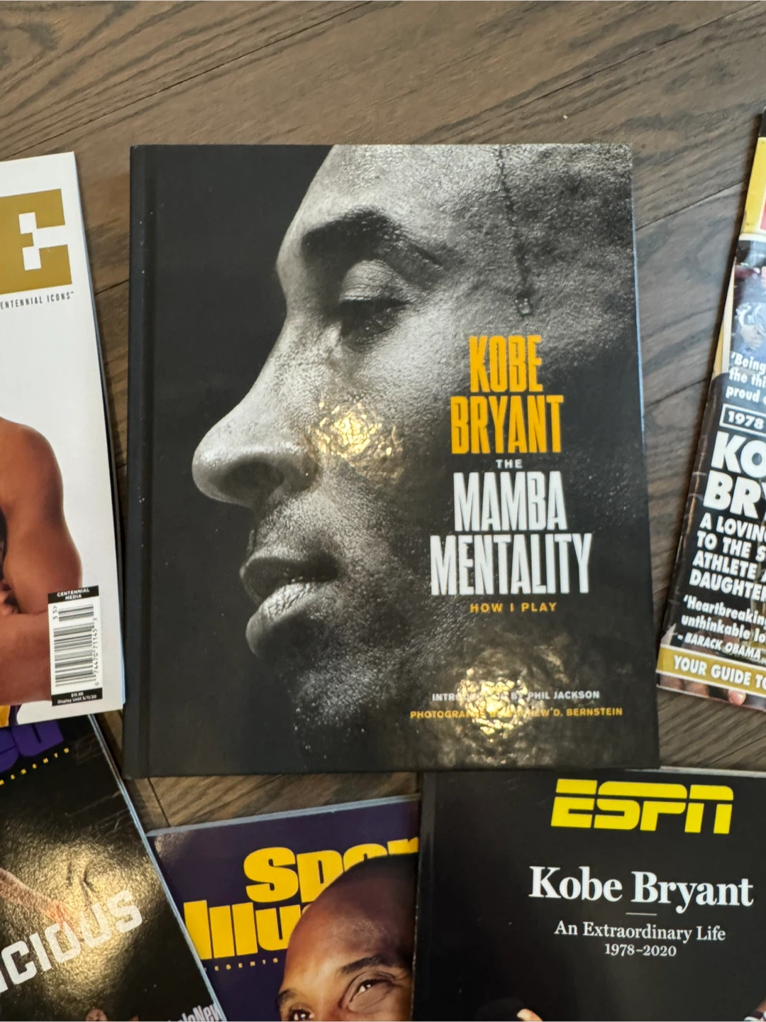 Collection of Kobe Bryant Sports Magazines - photo 2