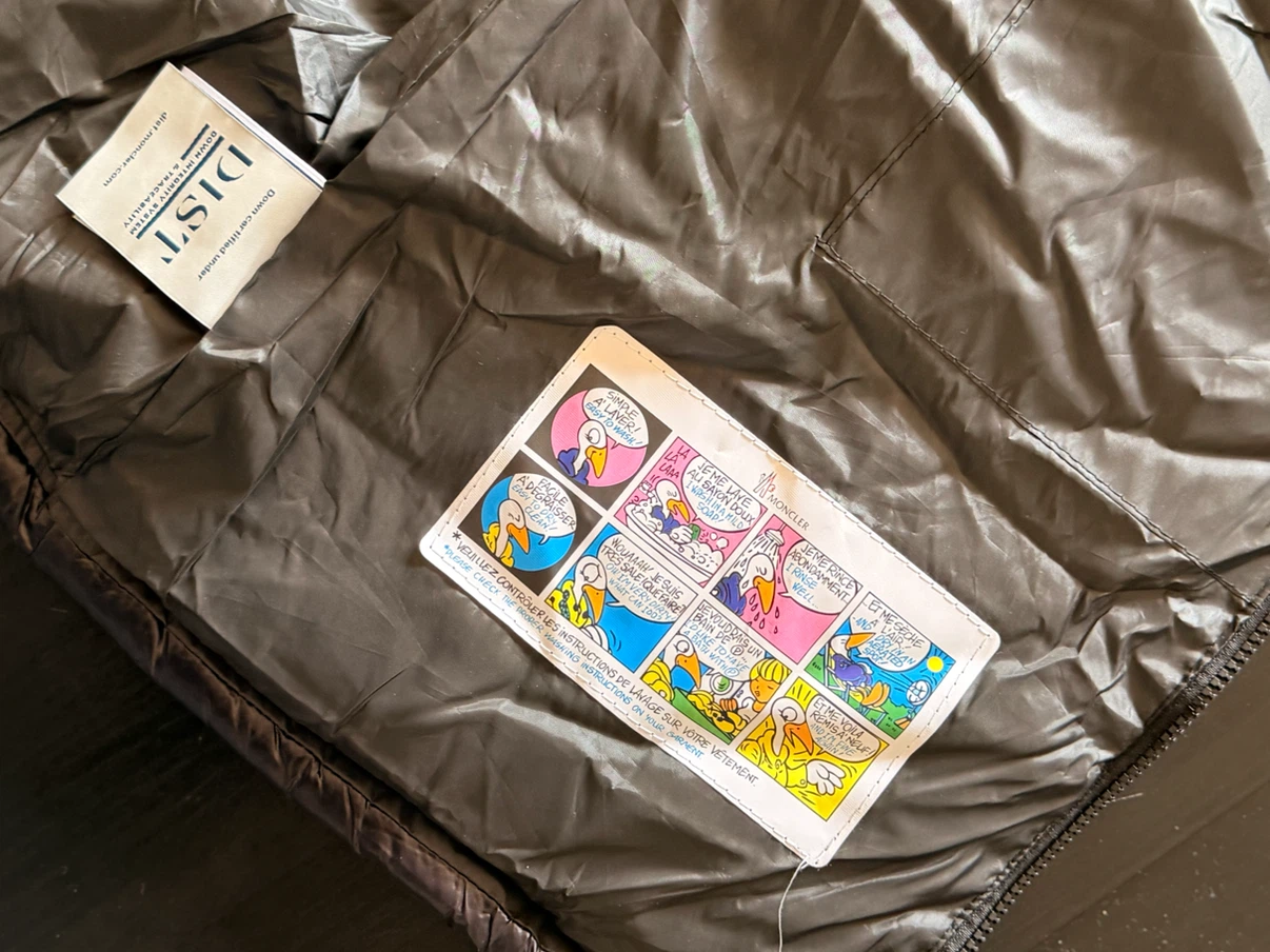 Moncler Puffer Vest with Detachable Hood - photo 3