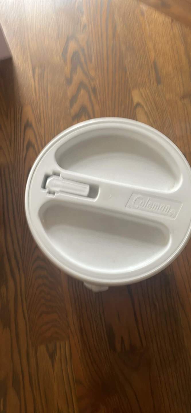 Coleman 2 Gallon / 7.5 Litre Beverage Cooler - photo 2