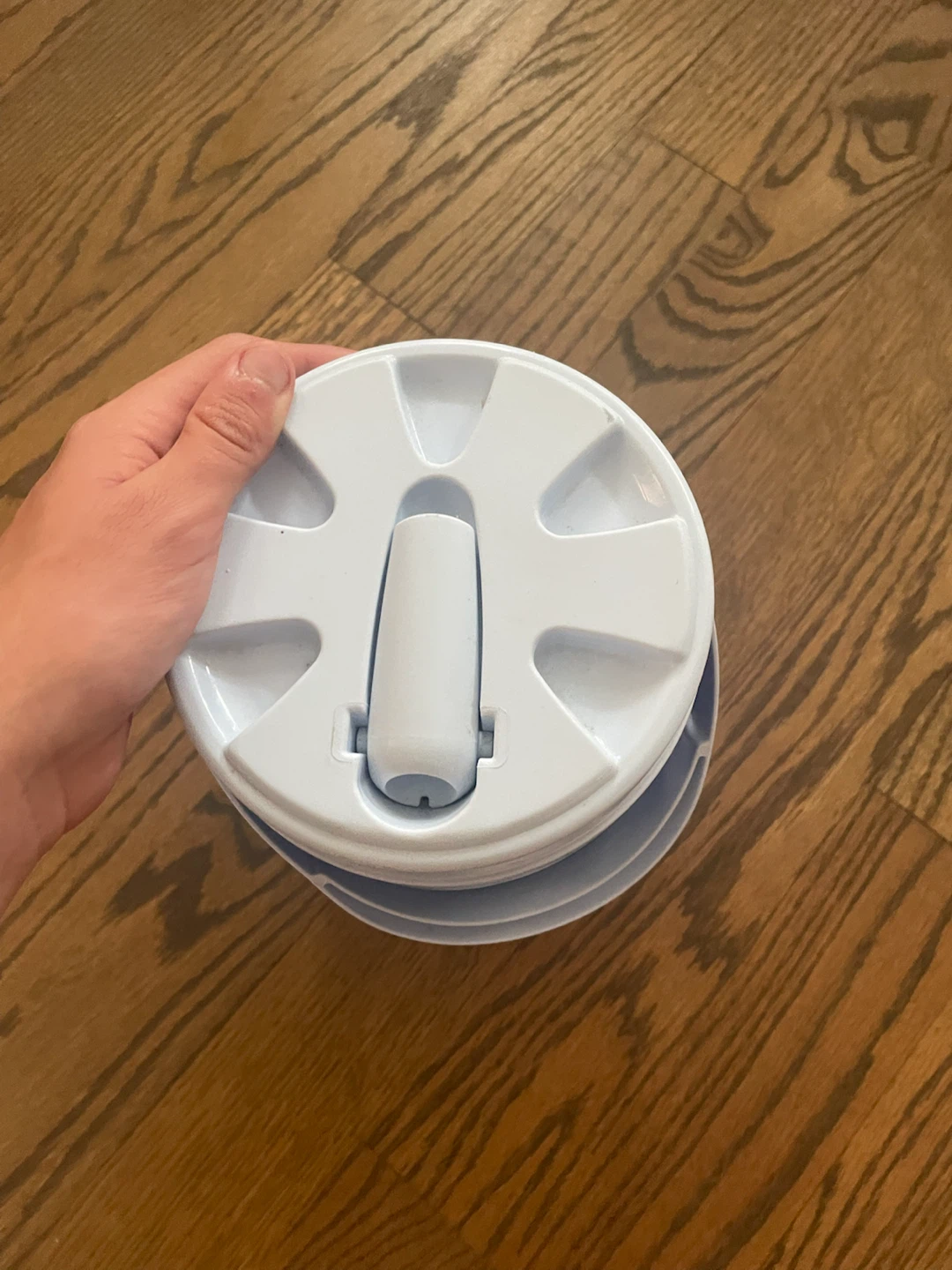 Rubbermaid Insulated Beverage Cooler - photo 5