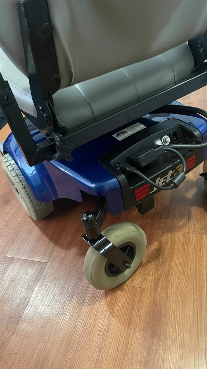 Pride Mobility Jet 3 Power Wheelchair - photo 2
