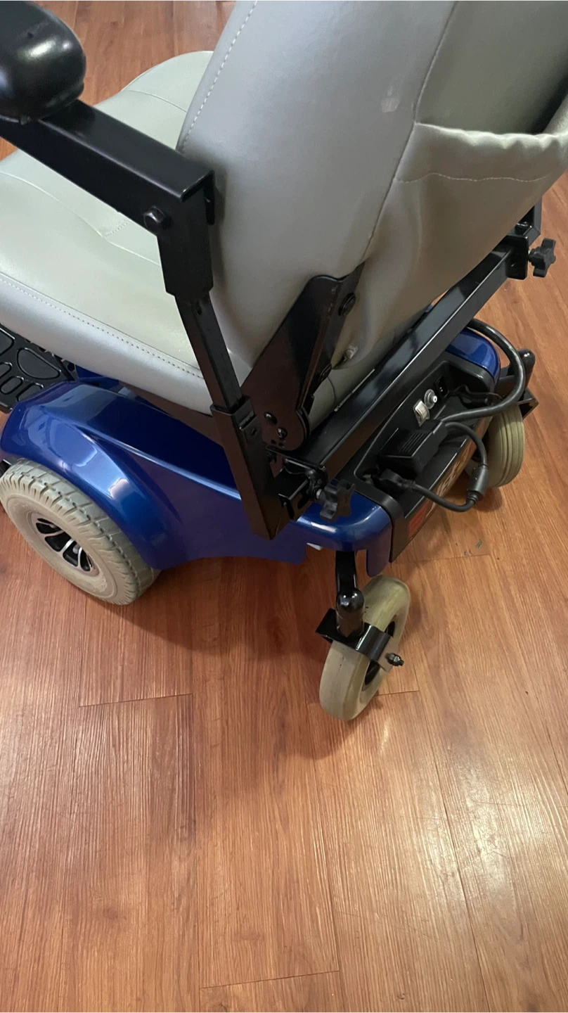 Pride Mobility Jet 3 Power Wheelchair - photo 3