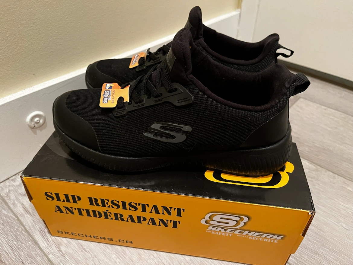 Skechers Work Slip-Resistant Shoes – Women’s Size 6 - photo 2