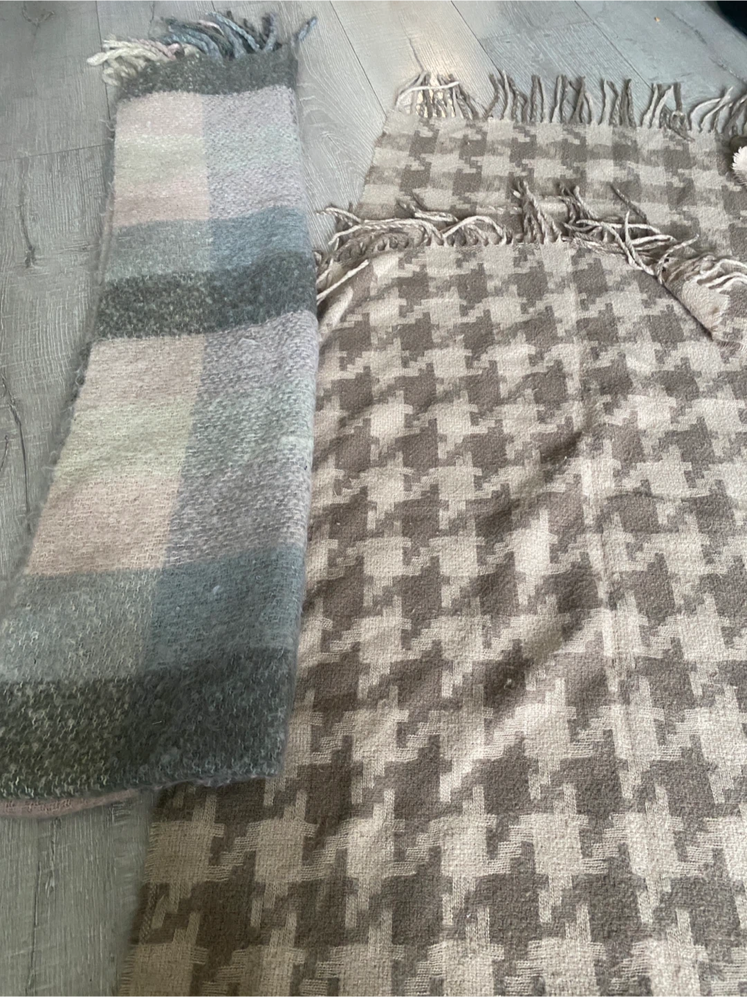 Houndstooth and Plaid Scarves - photo 4