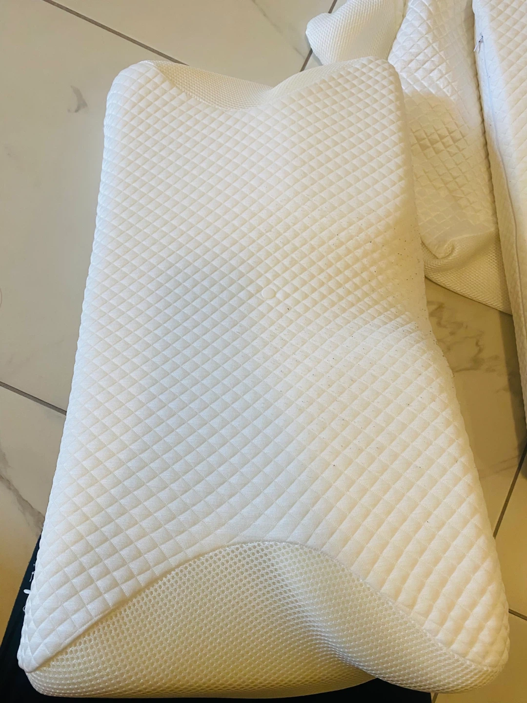 Two Ergonomic Memory Foam Pillows - photo 3
