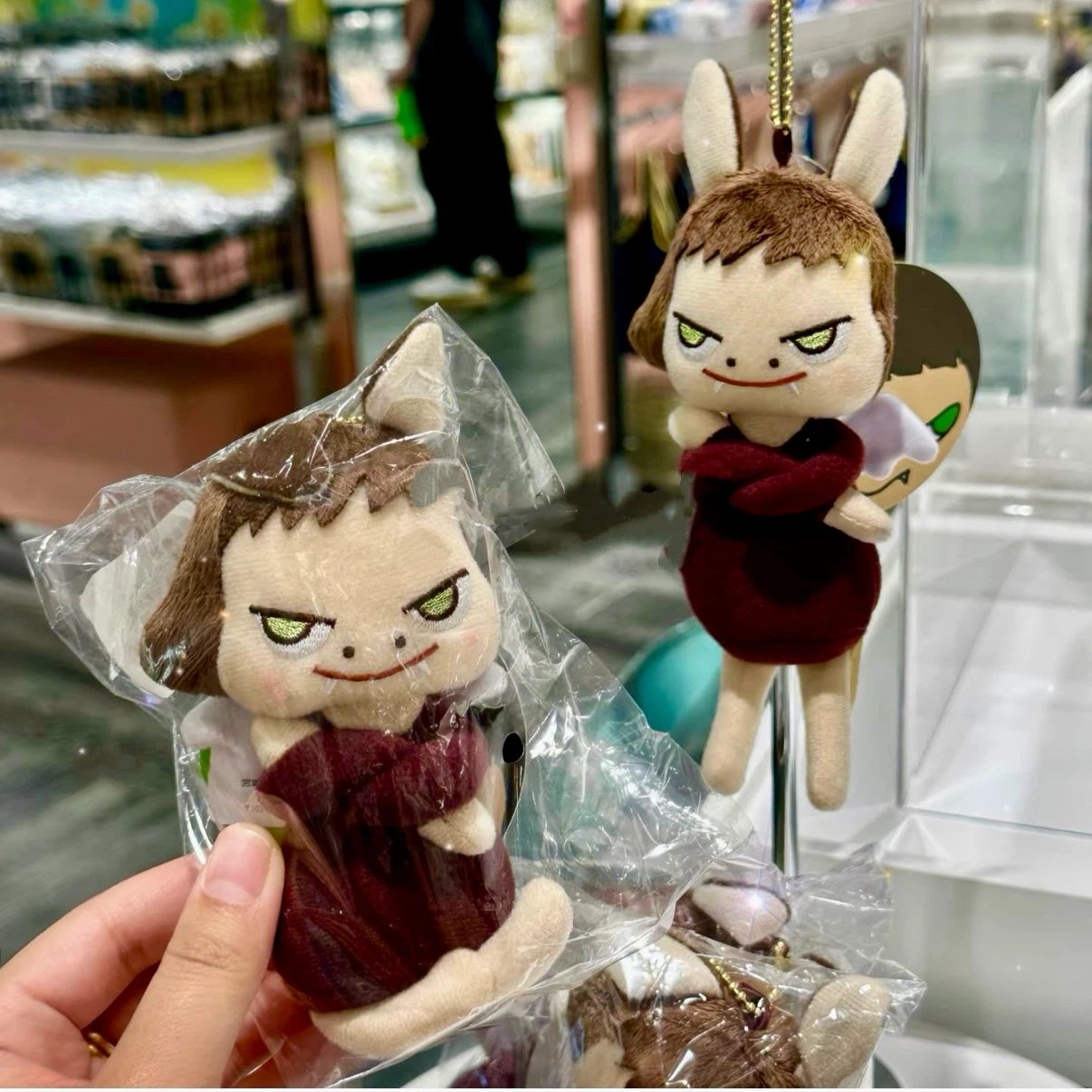 Yoshitomo Nara Walk On Plush Keychain - photo 3