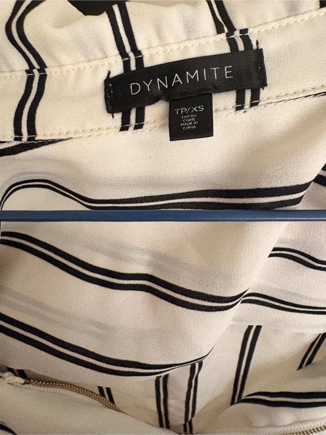 Dynamite striped blouse - photo 3