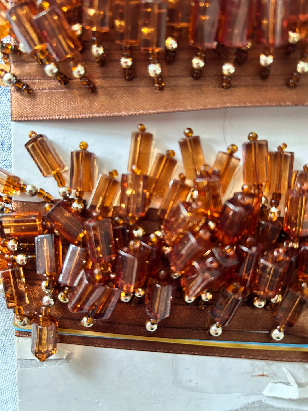 Cognac Acrylic Beaded Trim 10 Metres - photo 2
