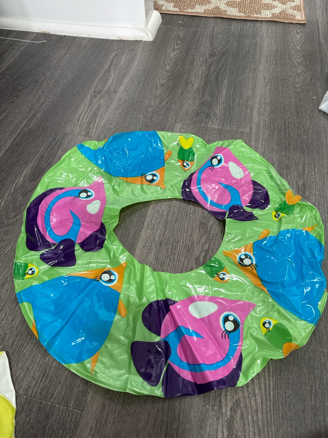 Kids swimming pool set