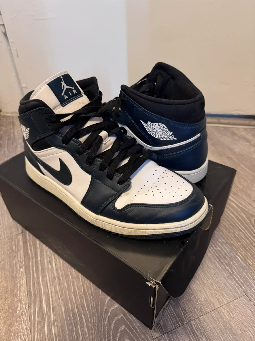Selection of Nike Jordan and Converse Sneakers - photo 4