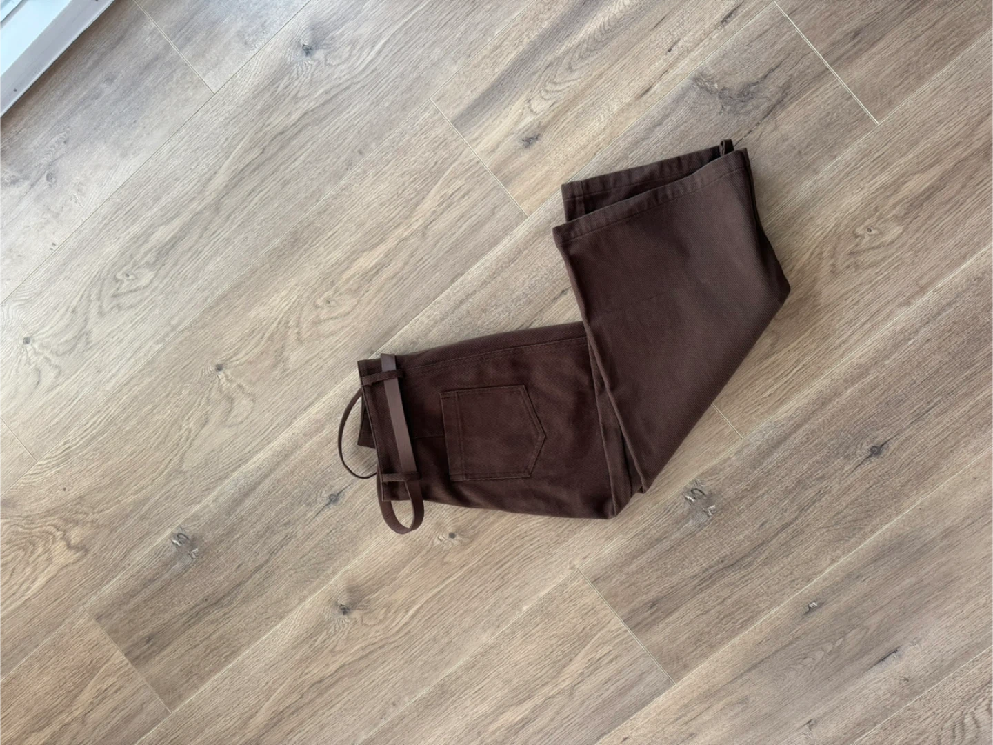 Brown corduroy midi skirt with belt - photo 2