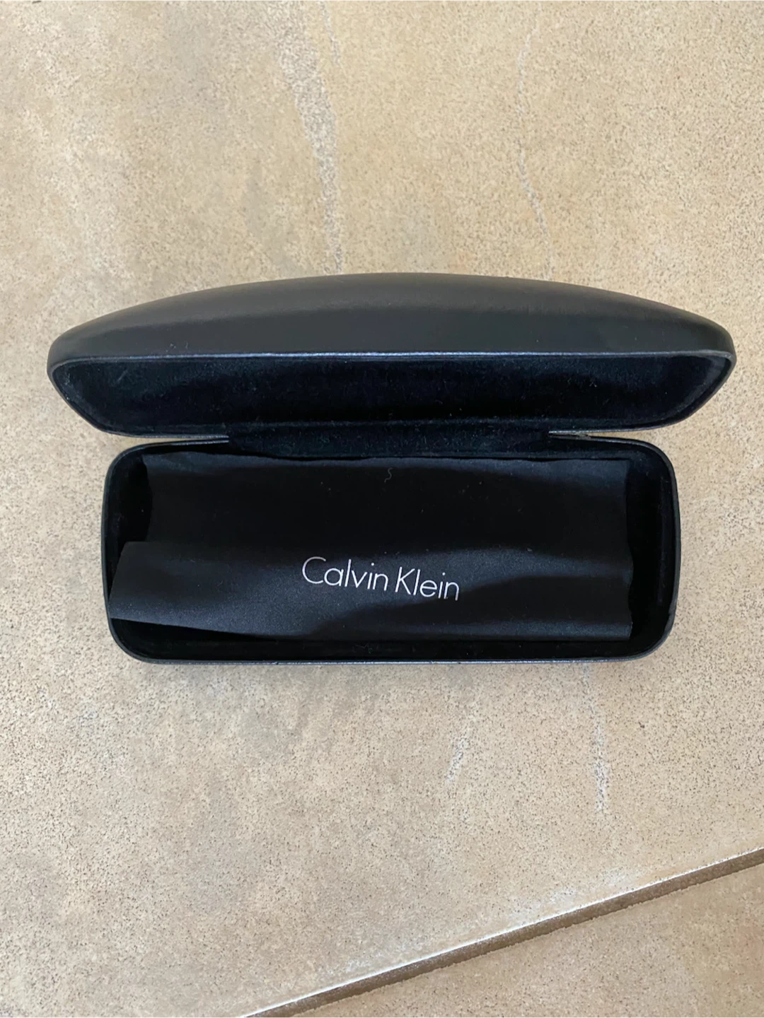 Calvin Klein Eyewear Case - photo 2