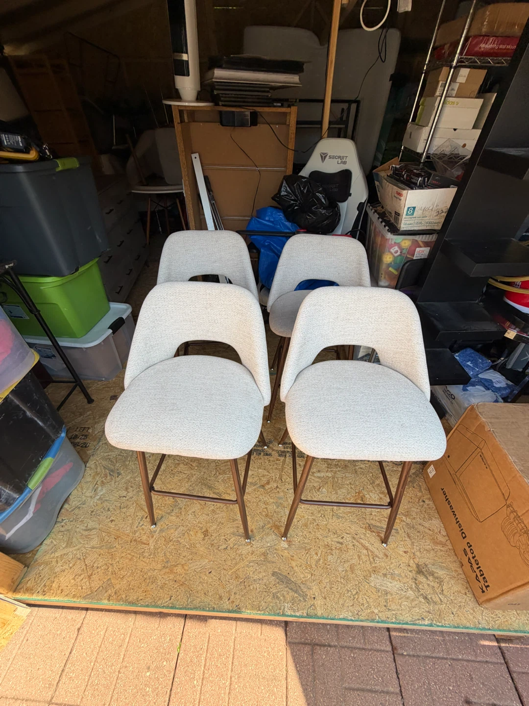 Set of 4 Modern Upholstered Bar Stools - photo 4