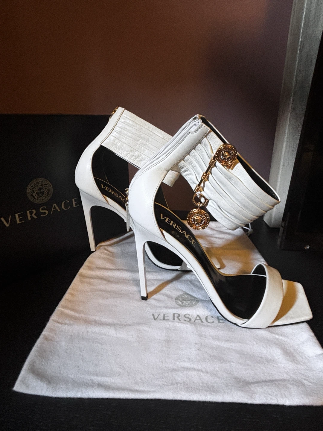 Versace White Leather Medusa Heels - photo 2