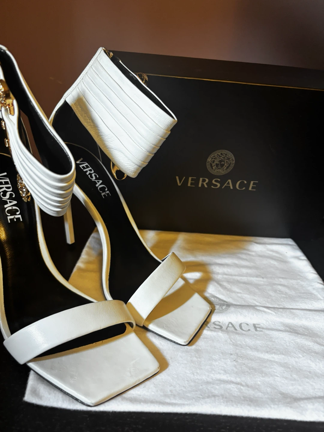 Versace White Leather Medusa Heels - photo 5
