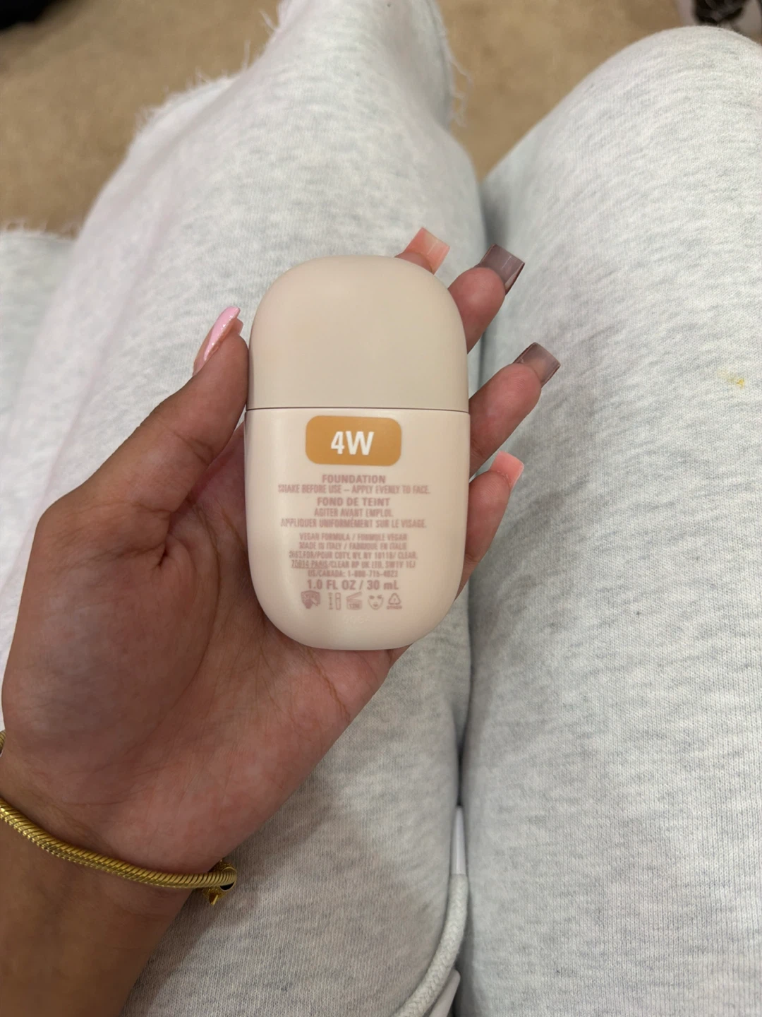 Kylie Cosmetics Skin Tint Blurring Elixir 4W - photo 2