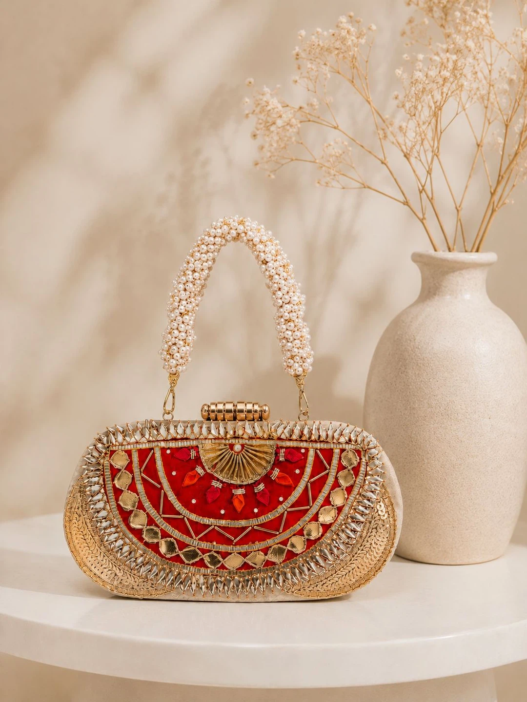 Metal clutches