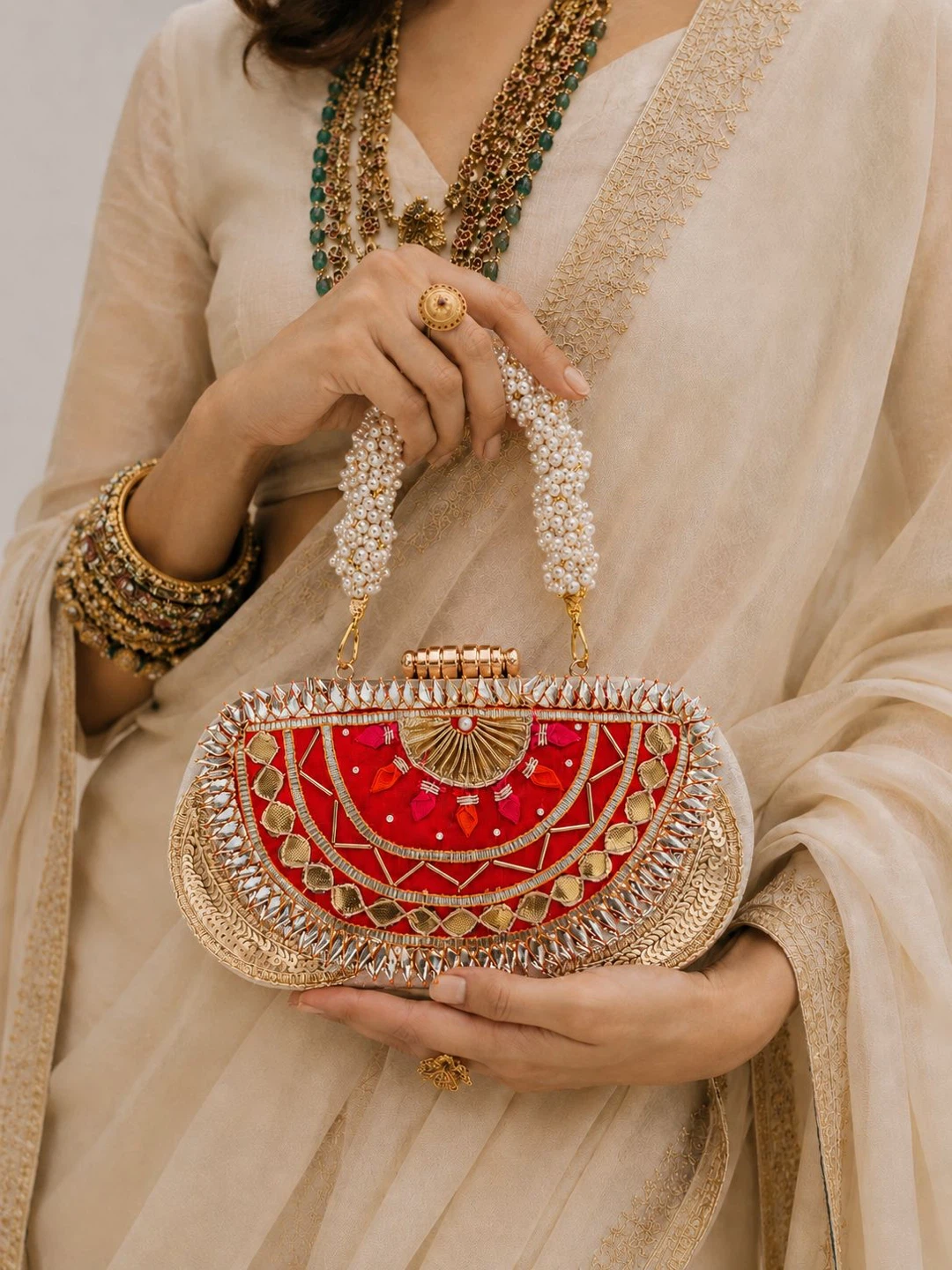 Metal clutches - photo 2