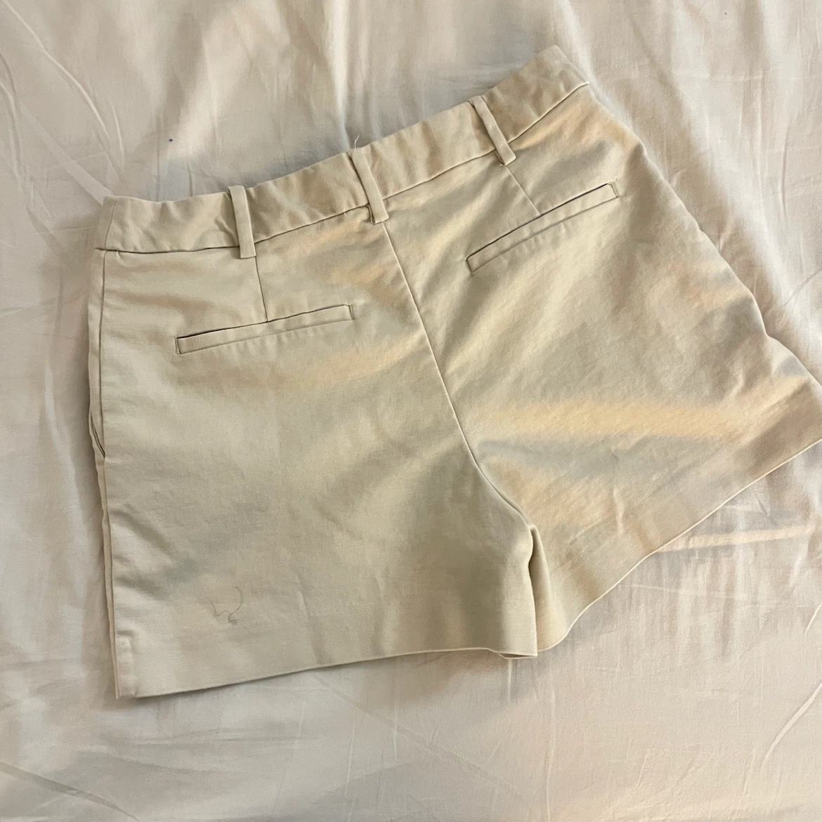 Zara Beige Tailored Shorts Size XS - photo 2
