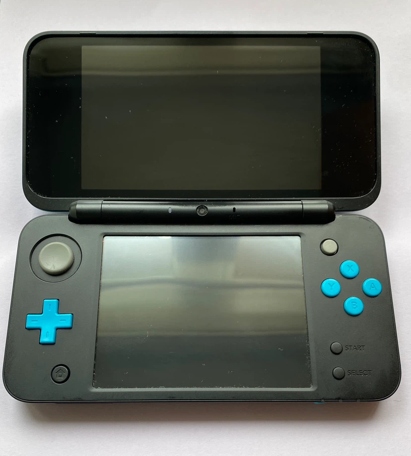 Nintendo 2DS XL (Black & Turquoise) Console & Charger