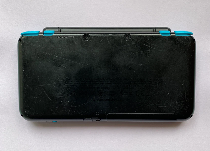 Nintendo 2DS XL (Black & Turquoise) Console & Charger - photo 3