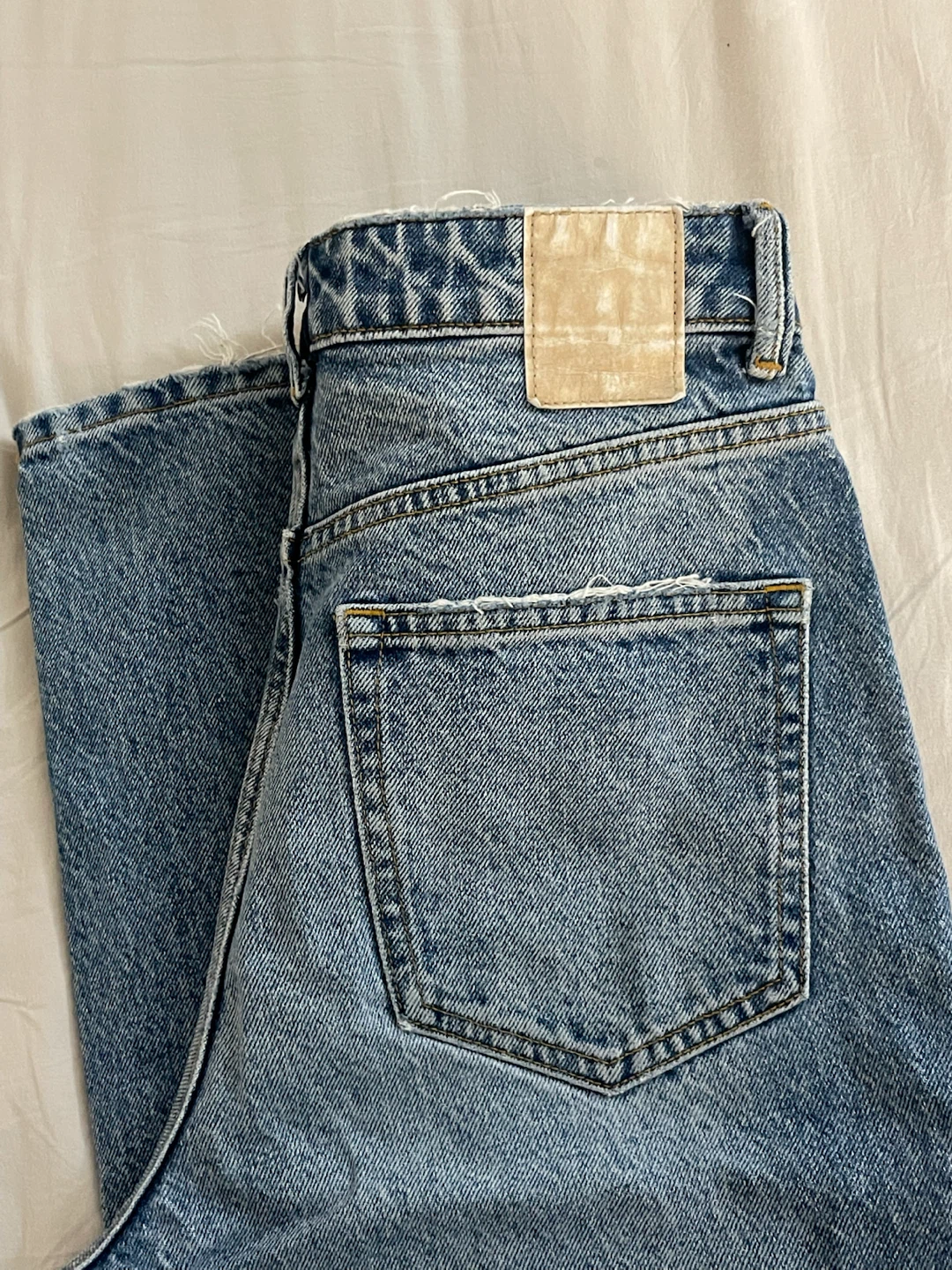 Zara Light Wash Denim Jeans - photo 3