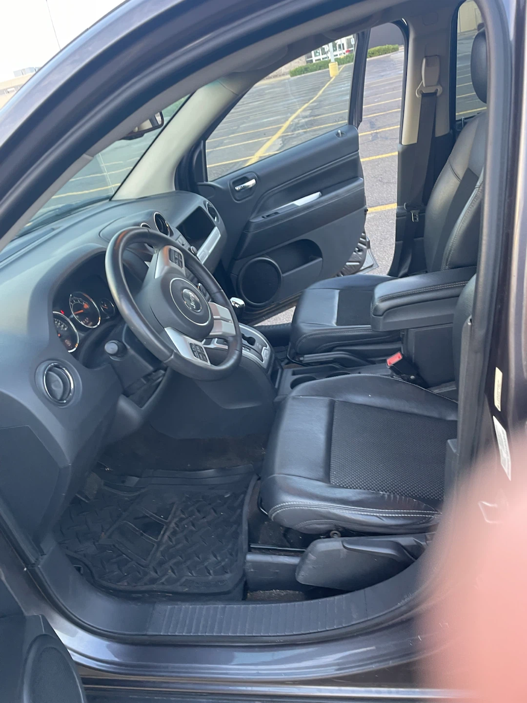 Car - photo 5