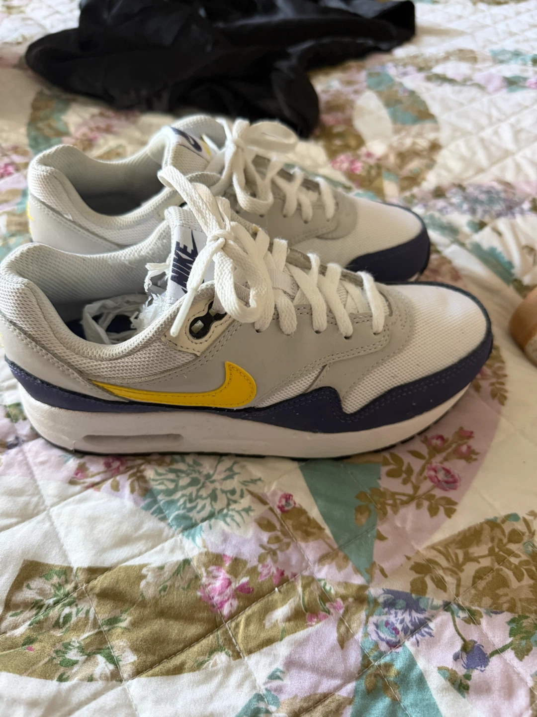 Nike Air Max 1 White Yellow Navy Sneakers size 4.5 youth
