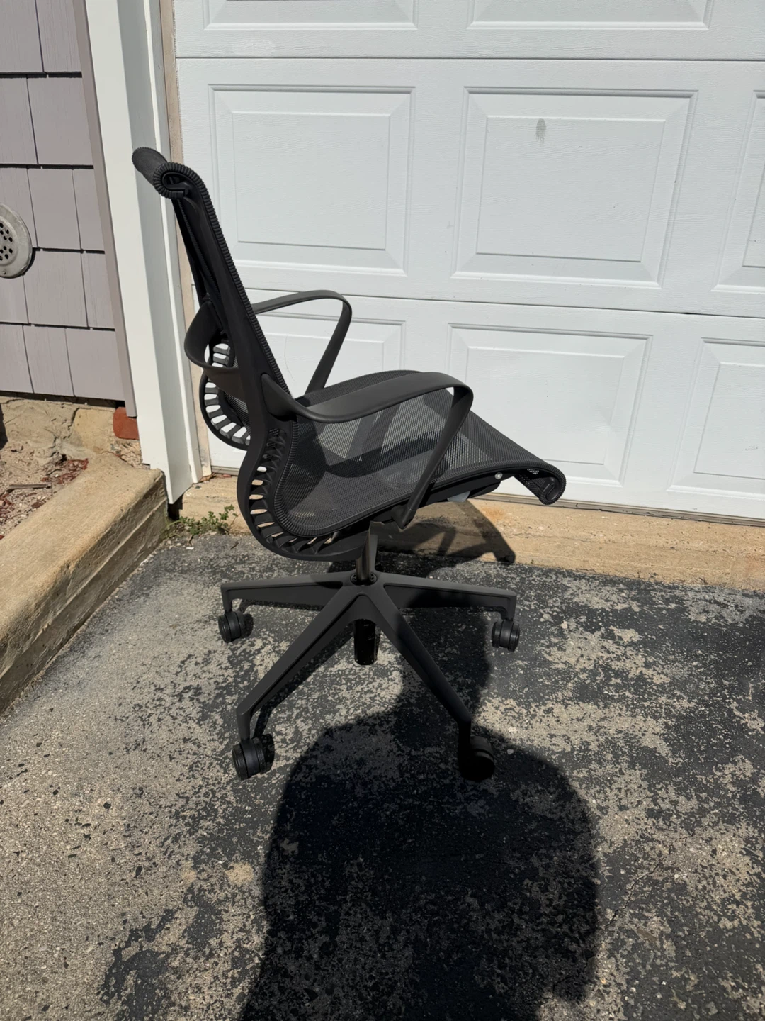 Like new Herman Miller  Setu Mesh Office Chairs - photo 5