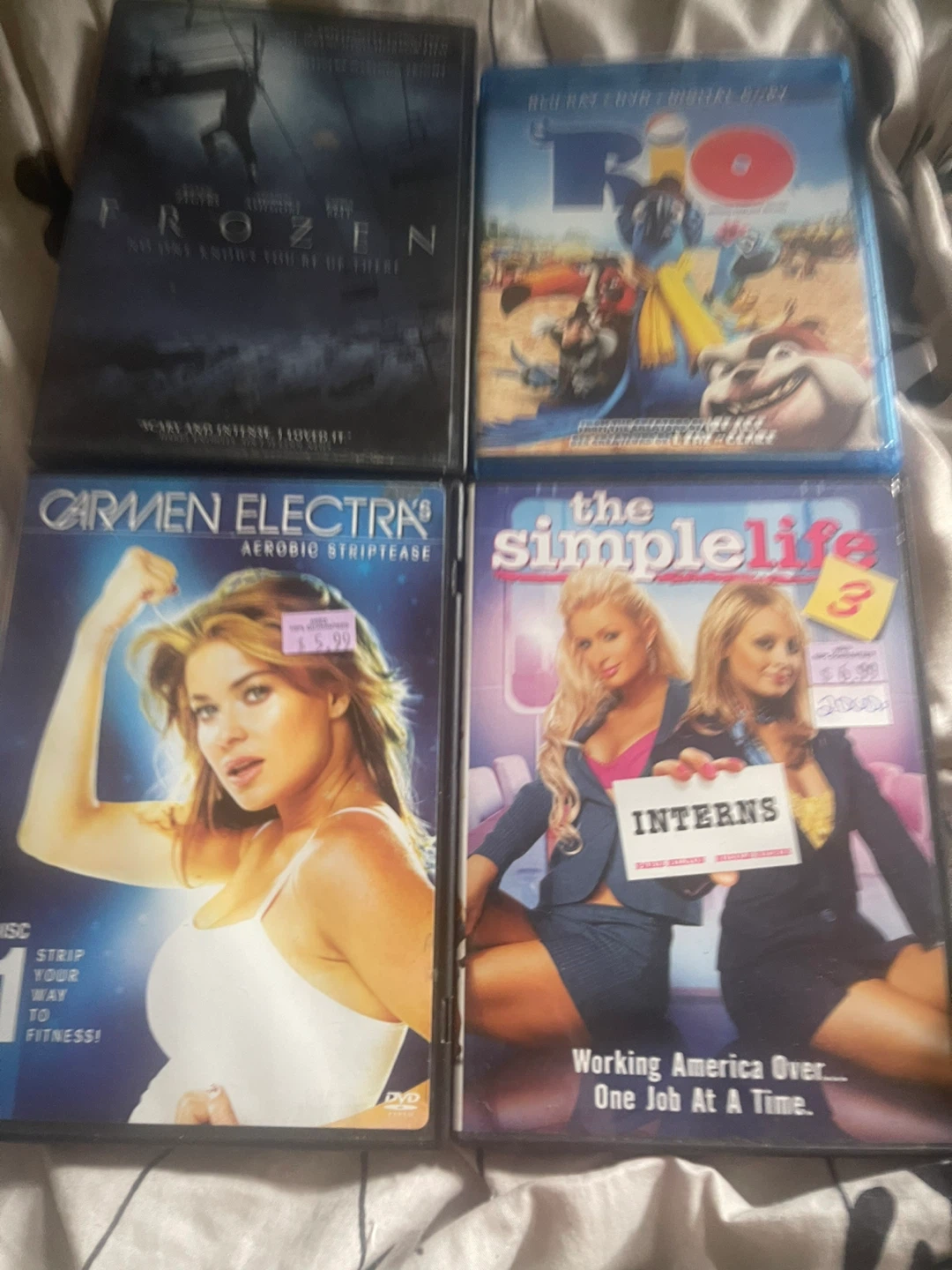 Lot of 8 assorted DVD and Blu-ray movies