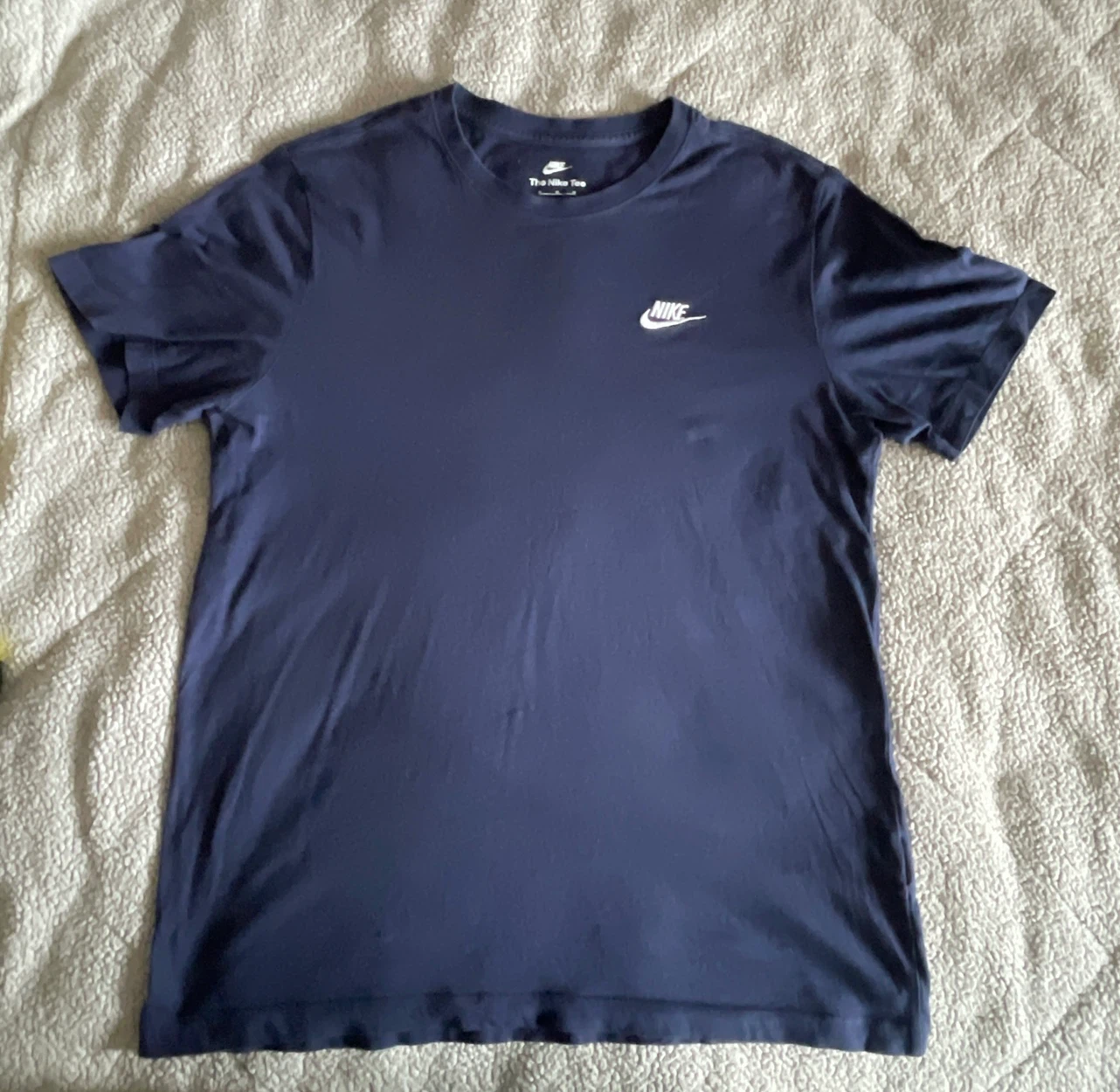 Nike Men's Sportswear Club T-Shirt Navy Blue - Size M