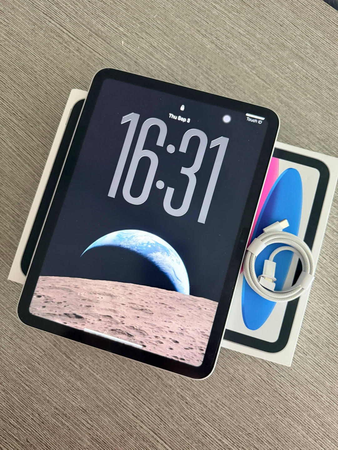 Apple iPad 11-inch, A16 chip and 128GB, Wifi only