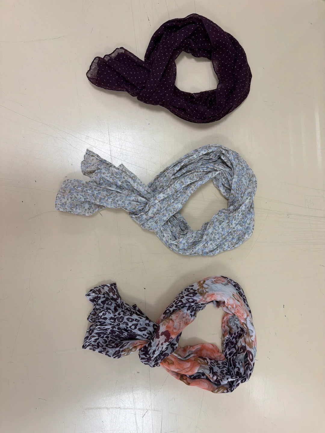 3 Women's Scarves