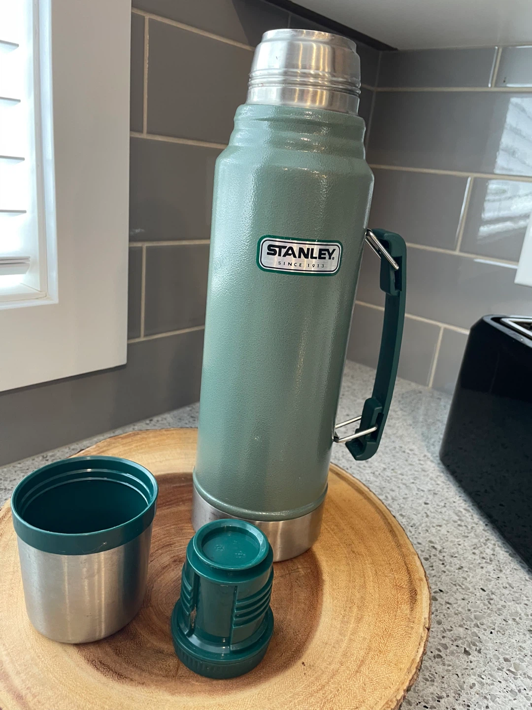 Stanley Classic Vacuum Bottle