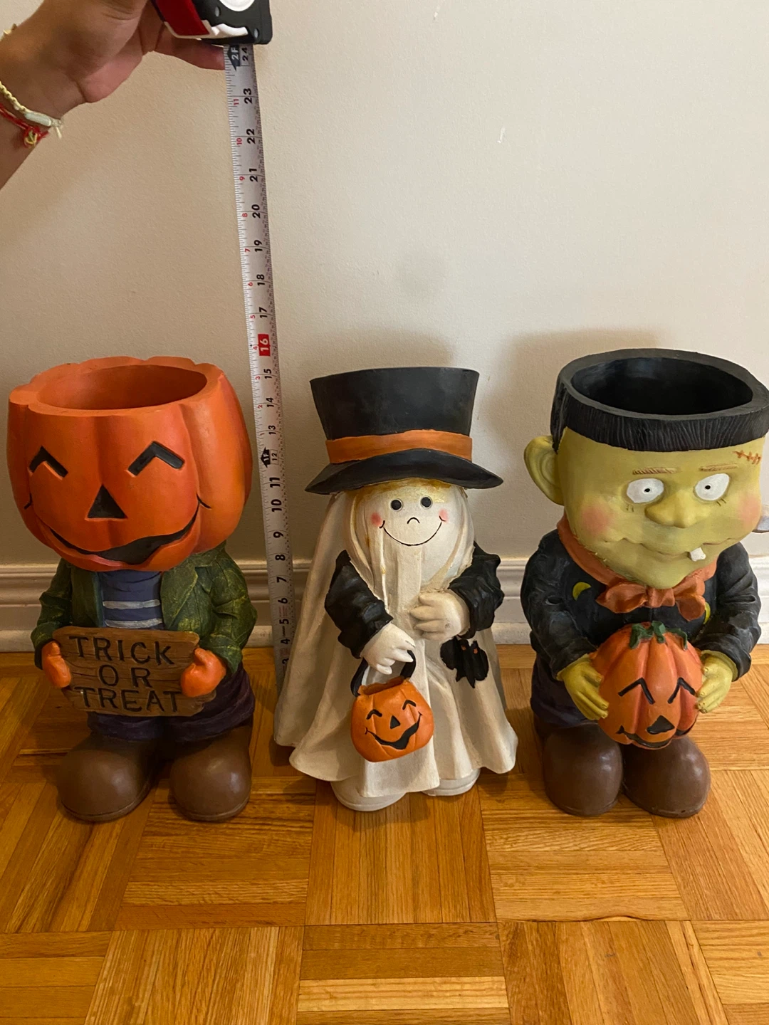 Halloween resin standing candy bowls, trick o treat greeters - photo 2