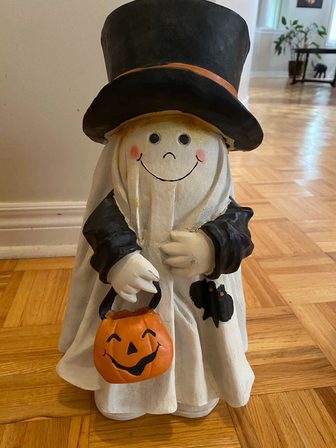 Halloween resin standing candy bowls, trick o treat greeters - photo 4