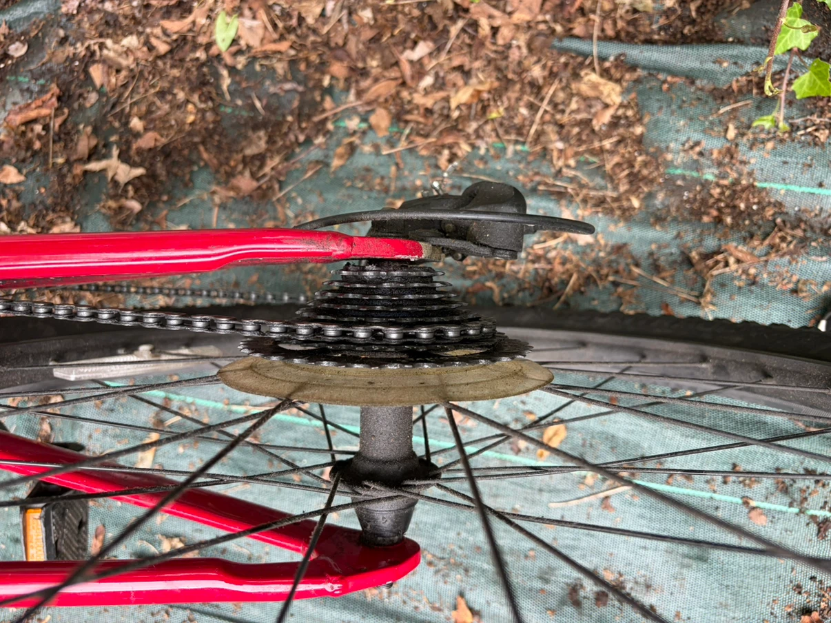 Trek 24"  Mountain Bike Used but amazing. - photo 2