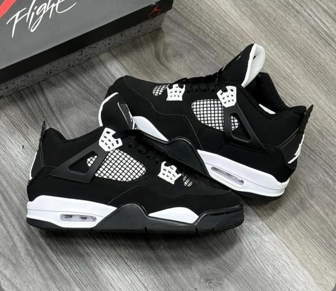 Air Jordan 4 Retro Black Cat