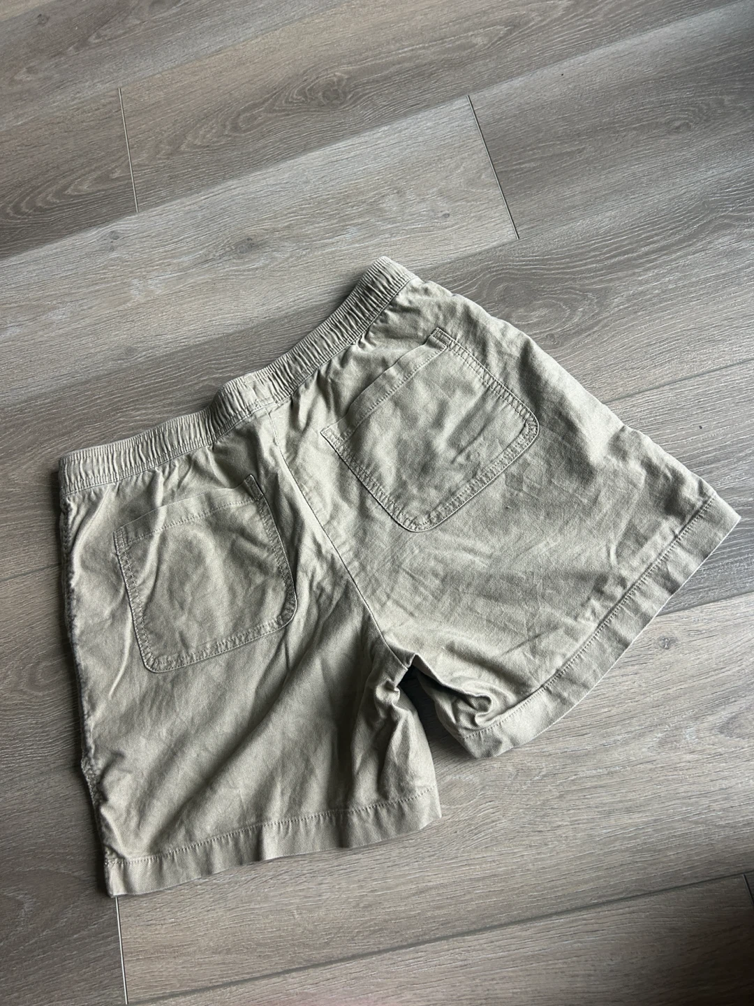 Tahari Tan Cargo Shorts - Size S/P - photo 4